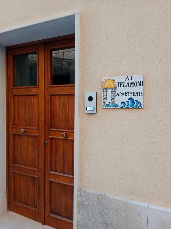 Ai Telamoni Apartments Trapani Ngoại thất bức ảnh